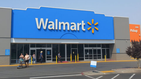Walmart Inc. (WMT) Stock Climbs Even After $10M FTC Scam Settlement